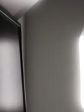 danigarci2307 online show from 12/15/25, 10:58