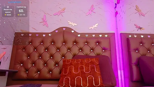 Zoe-Johnson  online show from 10/03/25, 10:07