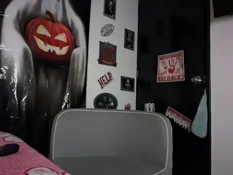 sasha jonne online show from 10/31/25, 02:45