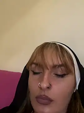 Sexy Bulgarian woman online show from 10/29/25, 10:39