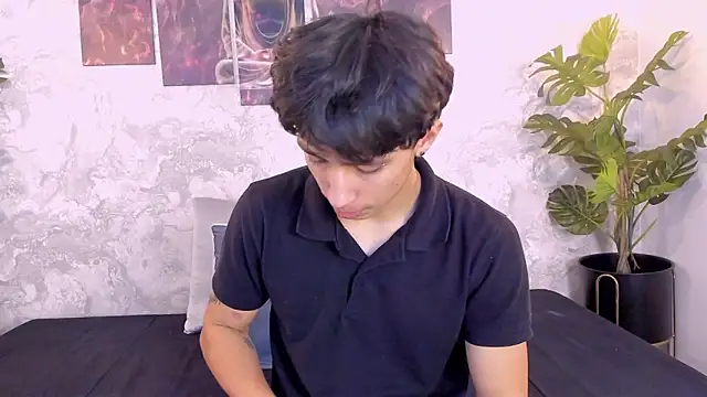 Tyler durten online show from 10/26/25, 01:28