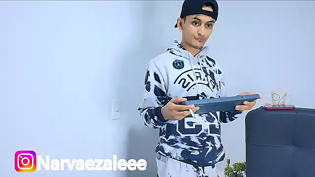 AlejandroLoouis online show from 10/31/25, 01:50