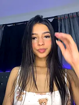 Snapshot of katy_cutie_ chatting on 10/14/25, 05:30 katy cutie online show from 10/14/25, 05:30