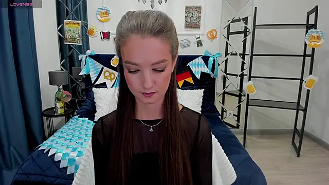 Snapshot of LoraSunnyy chatting on 10/01/25, 08:31 LoraSunnyy online show from 10/01/25, 08:31