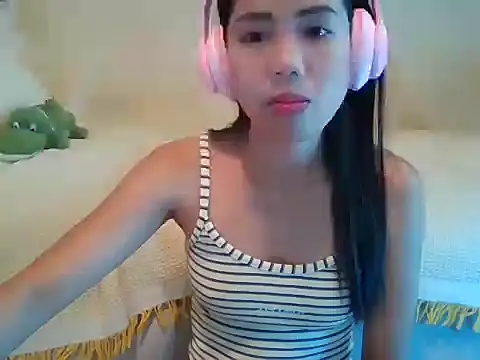 AnnewithanE online show from 09/12/25, 03:39