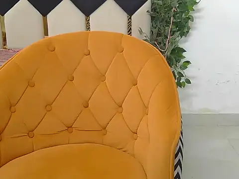 Its-ishikaa online show from 11/18/25, 07:13