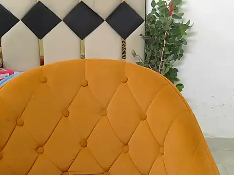 Its-ishikaa online show from 11/19/25, 04:45