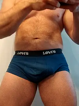 Snapshot of AlphaGymMale chatting on 10/02/25, 10:00 AlphaGymMale online show from 10/02/25, 10:00