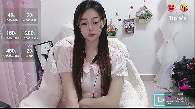 Abb-qiaoyi online show from 11/28/25, 03:31