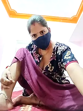 Snapshot of Sexi_savitri chatting on 10/03/25, 09:28 Sexi savitri online show from 10/03/25, 09:28