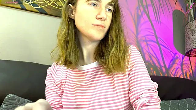 velina   online show from 09/19/25, 07:47