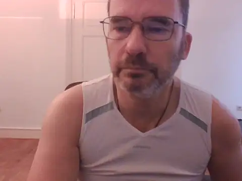 Snapshot of stallionrider88 chatting on 10/26/25, 02:23 stallionrider88 online show from 10/26/25, 02:23