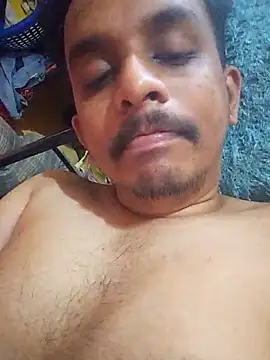 Snapshot of Nihaal17 chatting on 10/27/25, 06:39 Nihaal17 online show from 10/27/25, 06:39