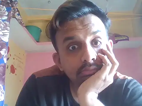 Snapshot of Nihaal17 chatting on 11/05/25, 07:08 Nihaal17 online show from 11/05/25, 07:08