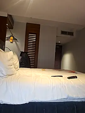 Filthymaddymilfy25 online show from 12/05/25, 04:47