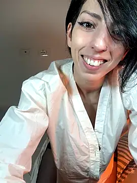 flowermadness online show from 11/22/25, 12:15