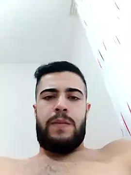 Snapshot of Ozi1910 chatting on 10/01/25, 12:55 Ozi1910 online show from 10/01/25, 12:55