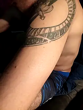 Pistolon19 online show from 10/15/25, 01:50