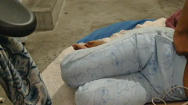 Snapshot of Gmajor chatting on 11/16/25, 05:02 Gmajor online show from 11/16/25, 05:02