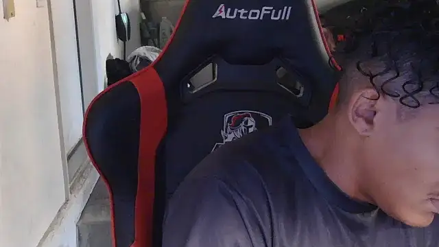 Snapshot of Gmajor chatting on 11/26/25, 03:35 Gmajor online show from 11/26/25, 03:35