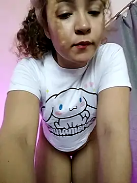 Snapshot of Winnie_24 chatting on 09/08/25, 03:44 Winnie 24 online show from 09/08/25, 03:44