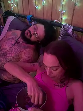 Snapshot of Kacinichole chatting on 10/02/25, 06:31 Kacinichole online show from 10/02/25, 06:31