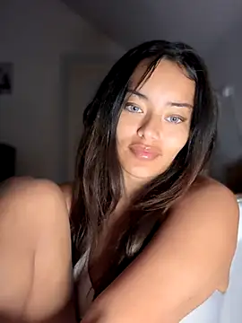 Snapshot of Risky_Workouts chatting on 09/23/25, 06:55 Risky Workouts online show from 09/23/25, 06:55