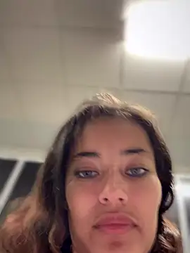 Snapshot of Risky_Workouts chatting on 10/11/25, 09:19 Risky Workouts online show from 10/11/25, 09:19