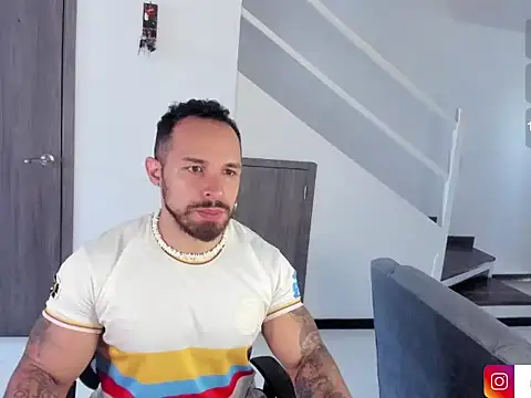 Scarlett Luxe online show from 05/15/26, 12:23