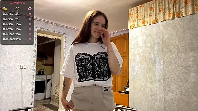 Lia rise online show from 10/22/25, 05:24