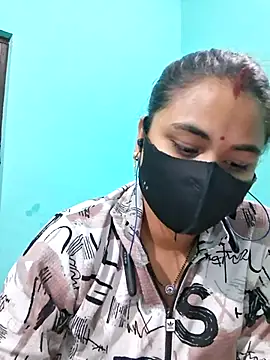 DivyaBhabhi69xh online show from 05/18/26, 03:51