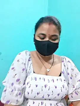 Snapshot of DivyaBhabhi69@xh chatting on 06/12/26, 07:46 DivyaBhabhi69xh online show from 06/12/26, 07:46