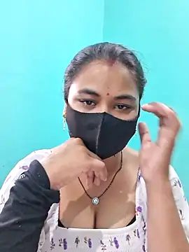 Snapshot of DivyaBhabhi69@xh chatting on 06/19/26, 08:18 DivyaBhabhi69xh online show from 06/19/26, 08:18