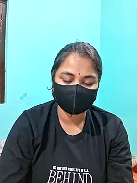 Snapshot of DivyaBhabhi69@xh chatting on 06/27/26, 06:02 DivyaBhabhi69xh online show from 06/27/26, 06:02