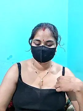 Snapshot of DivyaBhabhi69@xh chatting on 07/06/26, 03:58 DivyaBhabhi69xh online show from 07/06/26, 03:58