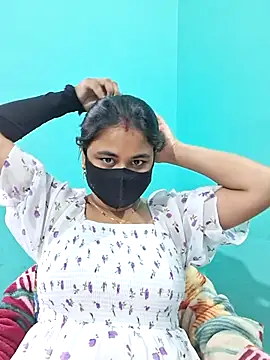 Snapshot of DivyaBhabhi69@xh chatting on 07/07/26, 07:09 DivyaBhabhi69xh online show from 07/07/26, 07:09
