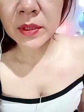 Snapshot of Mago-sweet chatting on 09/22/25, 06:48 Mago-sweet online show from 09/22/25, 06:48