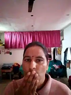 Snapshot of Suhani_hot12 chatting on 12/22/25, 04:42 Suhani hot12 online show from 12/22/25, 04:42