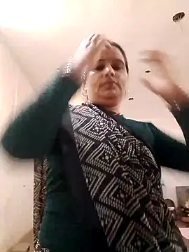 Snapshot of Suhani_hot12 chatting on 03/13/26, 06:42 Suhani hot12 online show from 03/13/26, 06:42