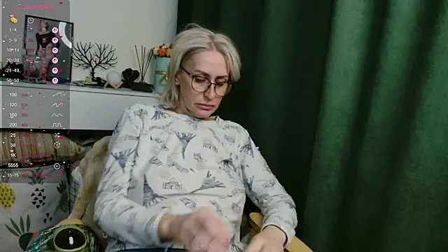 Snapshot of PamellaMurphy chatting on 05/19/26, 01:56 PamellaMurphy online show from 05/19/26, 01:56