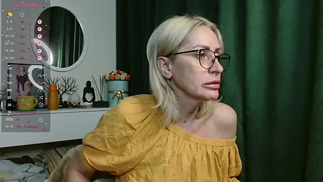 Snapshot of PamellaMurphy chatting on 06/06/26, 11:53 PamellaMurphy online show from 06/06/26, 11:53