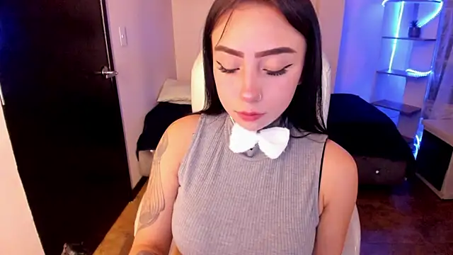 Dullcemariia 1s online show from 10/11/25, 10:08