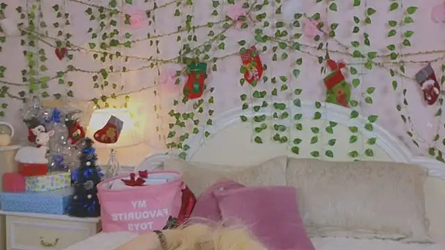 Sonia Meow online show from 12/21/25, 06:31