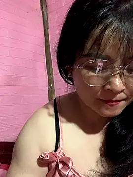 Star-sweet online show from 10/13/25, 04:18