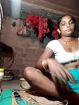 Snapshot of sadhna200 chatting on 09/13/25, 05:02 sadhna200 online show from 09/13/25, 05:02