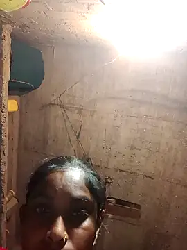 Snapshot of sadhna200 chatting on 10/11/25, 05:00 sadhna200 online show from 10/11/25, 05:00