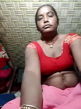 Snapshot of sadhna200 chatting on 11/17/25, 06:35 sadhna200 online show from 11/17/25, 06:35