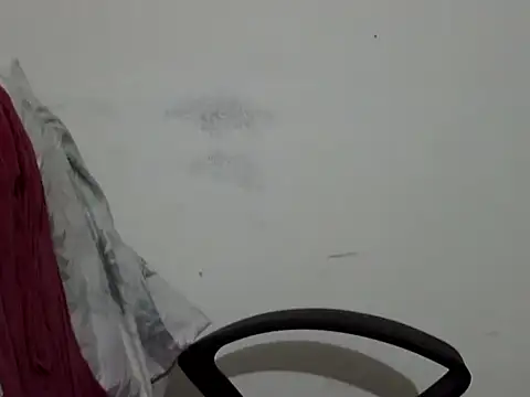 Mon-Luv online show from 10/17/25, 04:53