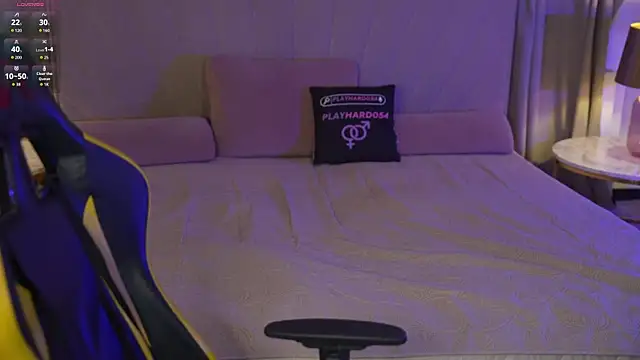 Ella 054 online show from 10/17/25, 10:29