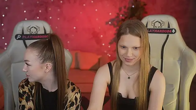 Ella 054 online show from 07/15/26, 06:35